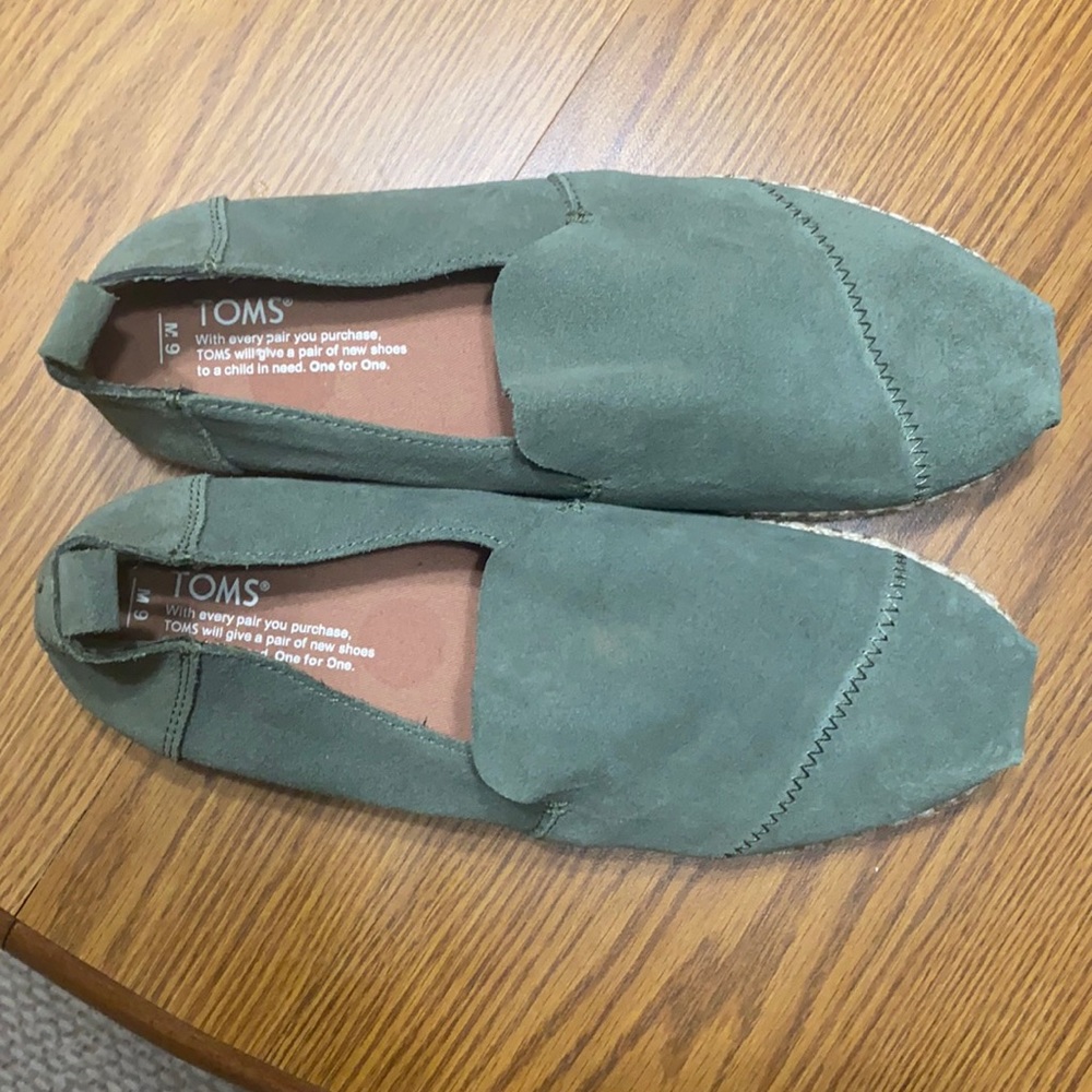 Toms Men’s slip on